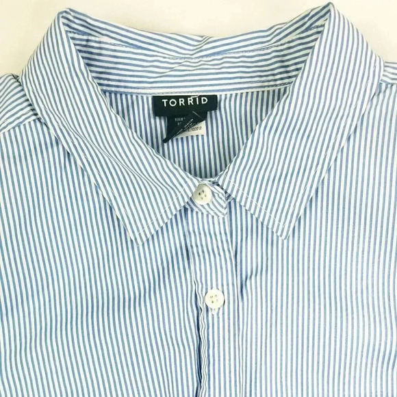 Torrid Long Sleeve Front Pocket Size 0 Blue White - Picture 1 of 6